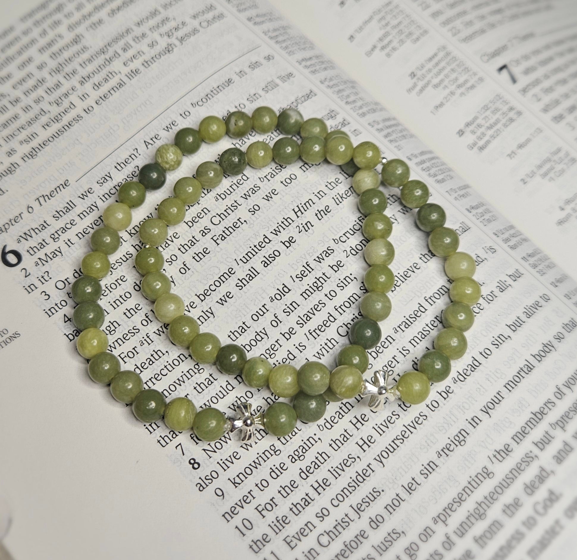 Green Jade Orthodox komboskini prayer bracelet with 925 sterling silver cross 